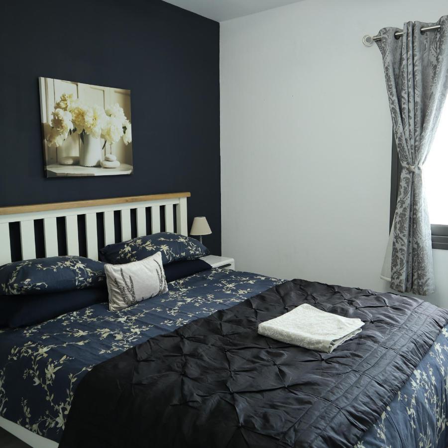 The Summer Haven Polis Exterior foto